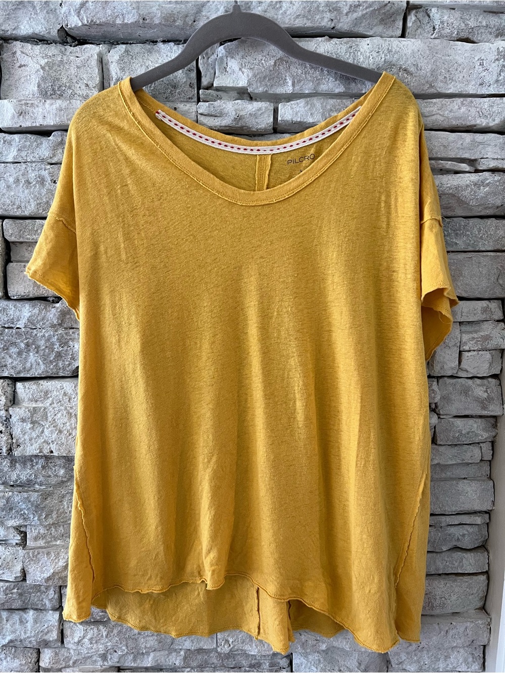 Pilcro Mustard Short-Sleeve Scoop Neck Tee